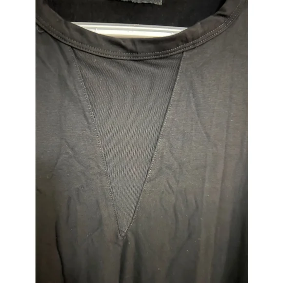 🔵 20) REVOLVE Sleeveless dress with Deep V mesh Michael Lauren NWT size small - Picture 4 of 8